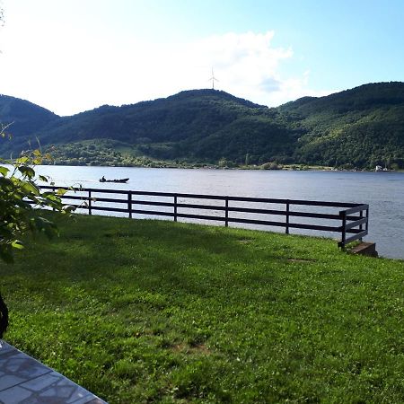 Dedin Raj Vila Golubac Exterior foto