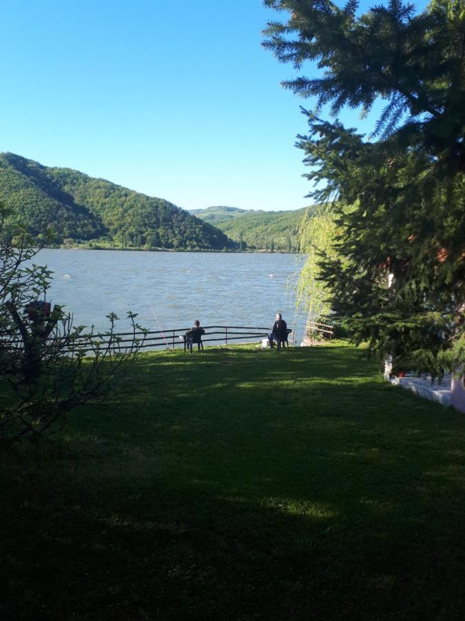 Dedin Raj Vila Golubac Exterior foto
