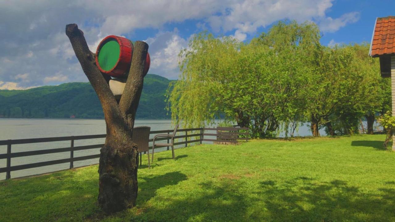 Dedin Raj Vila Golubac Exterior foto