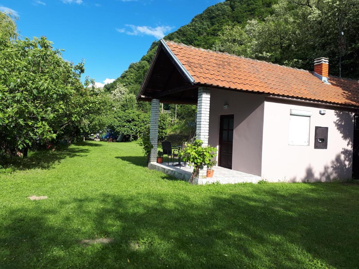 Dedin Raj Vila Golubac Exterior foto